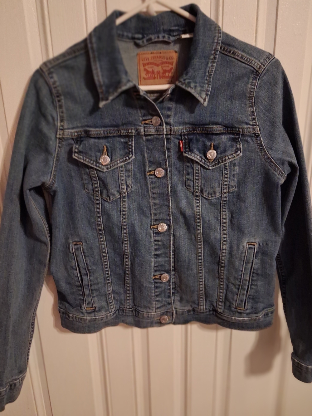 Levi's Women's Classic Blue Denim Jacket